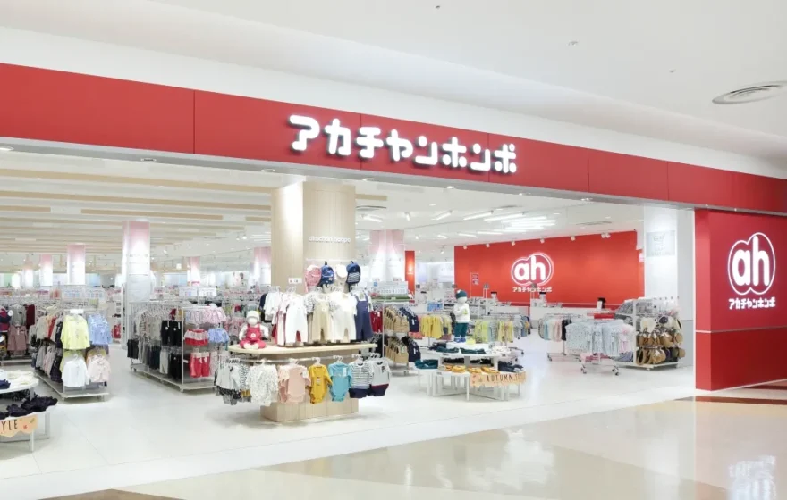 船積書類作成を5分の1に短縮、脱属人化と標準化を実現